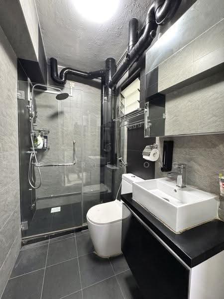 654B Jurong West Street 61, 654B Jurong West Street 61, Boon Lay / Jurong / Tuas, 3 Bedrooms, 1,184 sqft, HDB Flat For Sale, by Charles Ong, 500265146 - Bathroom - PropertyGuru.com.sg