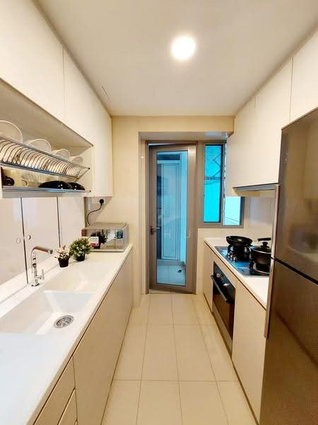 A Treasure Trove, 60 Punggol Walk, Hougang / Punggol / Sengkang, Room Rental, 120 sqft, Condominium For Rent, by Raine Huang, 500265149 - Kitchen - PropertyGuru.com.sg