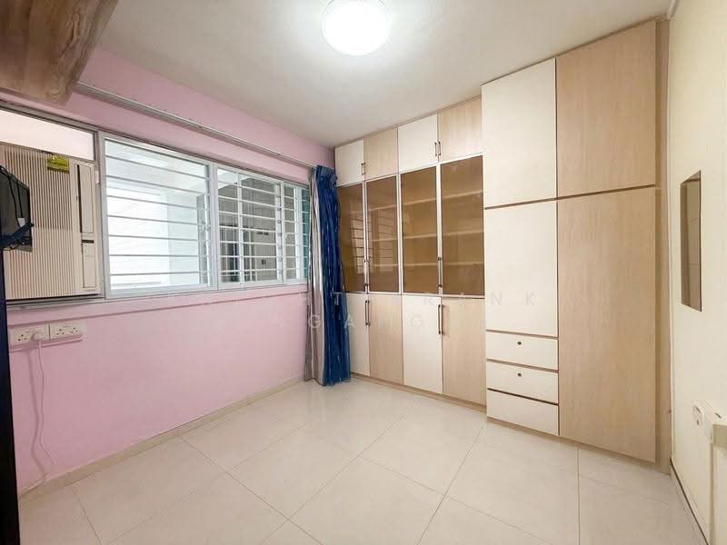 136 Serangoon North Avenue 2, 136 Serangoon North Avenue 2, Hougang / Punggol / Sengkang, 3 Bedrooms, 1,216 sqft, HDB Flat For Sale, by Karen, 500265157 - Bedroom - PropertyGuru.com.sg