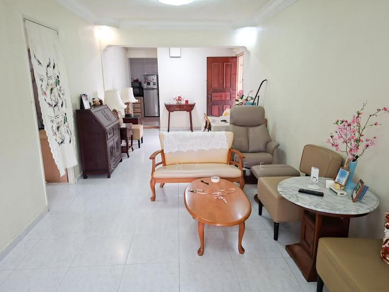 239 Compassvale Walk, 239 Compassvale Walk, Hougang / Punggol / Sengkang, 3 Bedrooms, 1,087 sqft, HDB Flat For Rent, by Elvina Lee, 500265159 - Living Room - PropertyGuru.com.sg