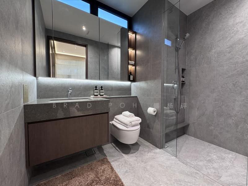 Amberwood at Holland, Tanglin / Holland / Bukit Timah, 3 Bedrooms, 958 sqft, Condominium For Sale, by Brad Poh 傅杨评, 500265172 - Bathroom - PropertyGuru.com.sg