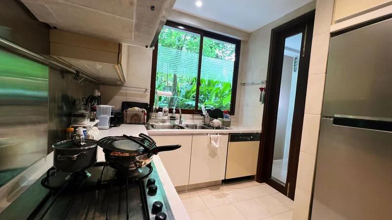 The Cornwall, 2A Cornwall Gardens, Tanglin / Holland / Bukit Timah, 4 Bedrooms, 2,194 sqft, Condominium For Sale, by Carol Lin, 500265179 - Kitchen - PropertyGuru.com.sg