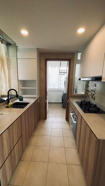 Summerhill, 52 Hume Avenue, Clementi Park / Upper Bukit Timah, 2 Bedrooms, 1,001 sqft, Condominium For Rent, by Cheu Serena, 500265184 - Kitchen - PropertyGuru.com.sg
