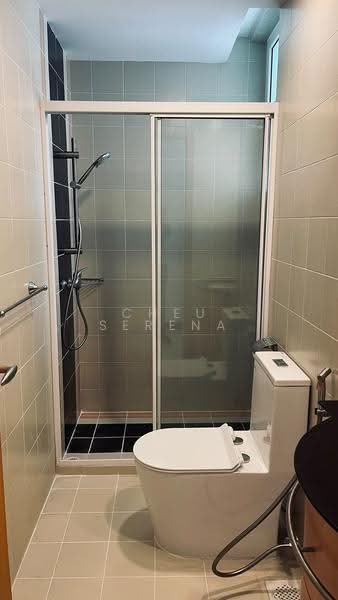 Summerhill, 52 Hume Avenue, Clementi Park / Upper Bukit Timah, 2 Bedrooms, 1,001 sqft, Condominium For Rent, by Cheu Serena, 500265184 - Bathroom - PropertyGuru.com.sg