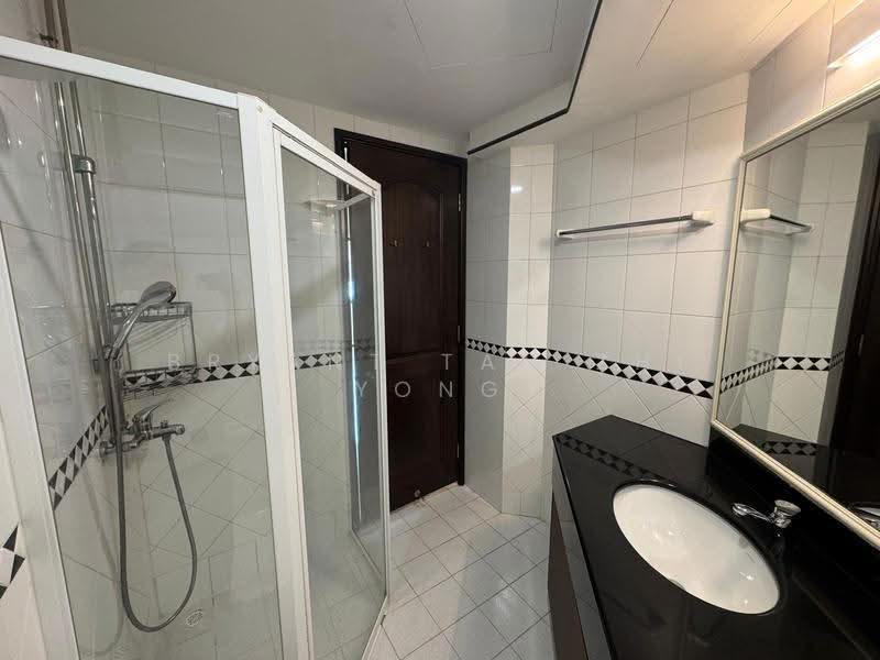 The Bencoolen, 180A Bencoolen Street, Beach Road / Bugis / Rochor, 2 Bedrooms, 872 sqft, Apartment For Sale, by Bryant Tan Zhi Yong, 500265186 - Bathroom - PropertyGuru.com.sg