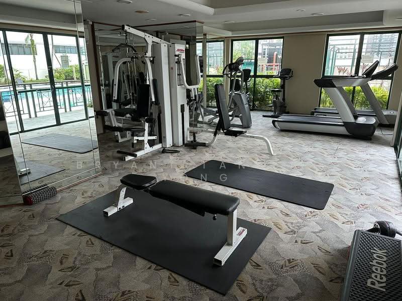 The Bencoolen, 180A Bencoolen Street, Beach Road / Bugis / Rochor, 2 Bedrooms, 872 sqft, Apartment For Rent, by Bryant Tan Zhi Yong, 500265209 - Gym - PropertyGuru.com.sg