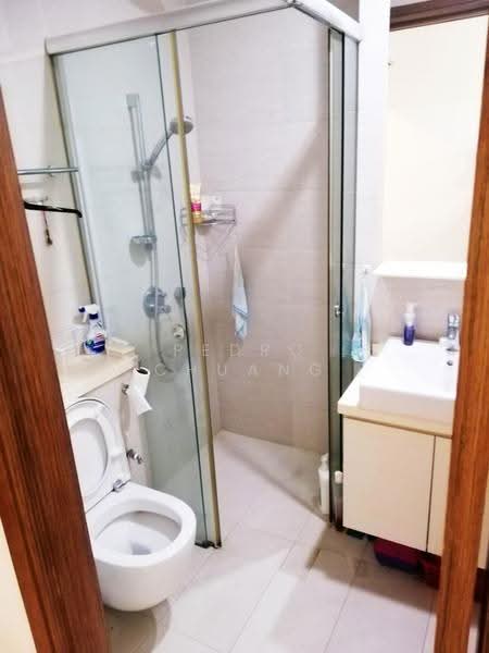 8 Farrer Suites, 8 Sing Joo Walk, Farrer Park / Serangoon Rd, Room Rental, 150 sqft, Apartment For Rent, by Pedro Chuang, 500265216 - Bathroom - PropertyGuru.com.sg