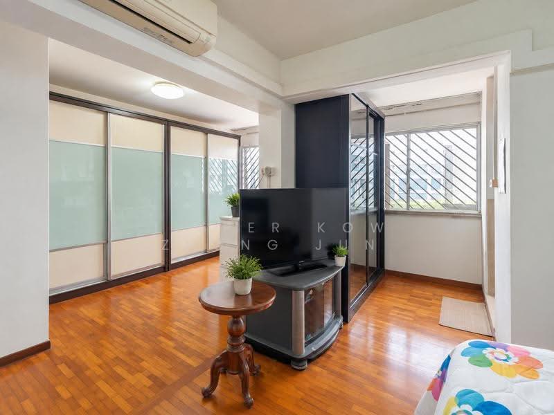 124 Pasir Ris Street 11, 124 Pasir Ris Street 11, Pasir Ris / Tampines, 3 Bedrooms, 1,216 sqft, HDB Flat For Sale, by Jesper Kow Zhong Jun, 500265218 - Bedroom - PropertyGuru.com.sg