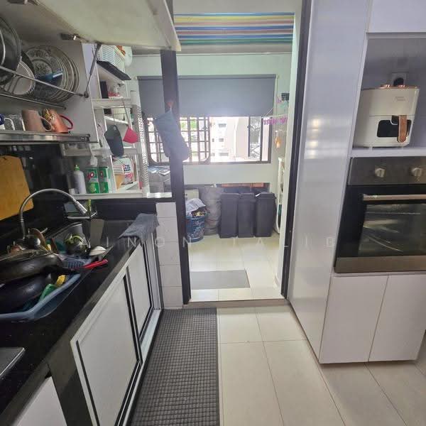 748 Woodlands Circle, 748 Woodlands Circle, Admiralty / Woodlands, 4 Bedrooms, 1,313 sqft, HDB Flat For Sale, by Ainon Talib, 500265219 - Kitchen - PropertyGuru.com.sg