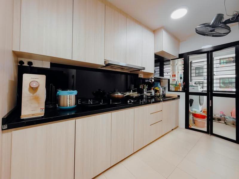 415C Northshore Drive, 415C Northshore Drive, Hougang / Punggol / Sengkang, 3 Bedrooms, 1,012 sqft, HDB Flat For Sale, by Benji Chia, 500265232 - Kitchen - PropertyGuru.com.sg
