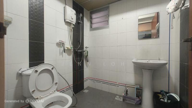 815C Choa Chu Kang Avenue 7, 815C Choa Chu Kang Avenue 7, Dairy Farm / Bukit Panjang / Choa Chu Kang, 3 Bedrooms, 1,001 sqft, HDB Flat For Sale, by Jenn Loh, 500265246 - Bathroom - PropertyGuru.com.sg