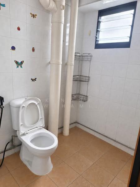 248 Compassvale Road, 248 Compassvale Road, Hougang / Punggol / Sengkang, 3 Bedrooms, 1,249 sqft, HDB Flat For Sale, by K Naga Gowthami(Naga), 500265268 - Bathroom - PropertyGuru.com.sg