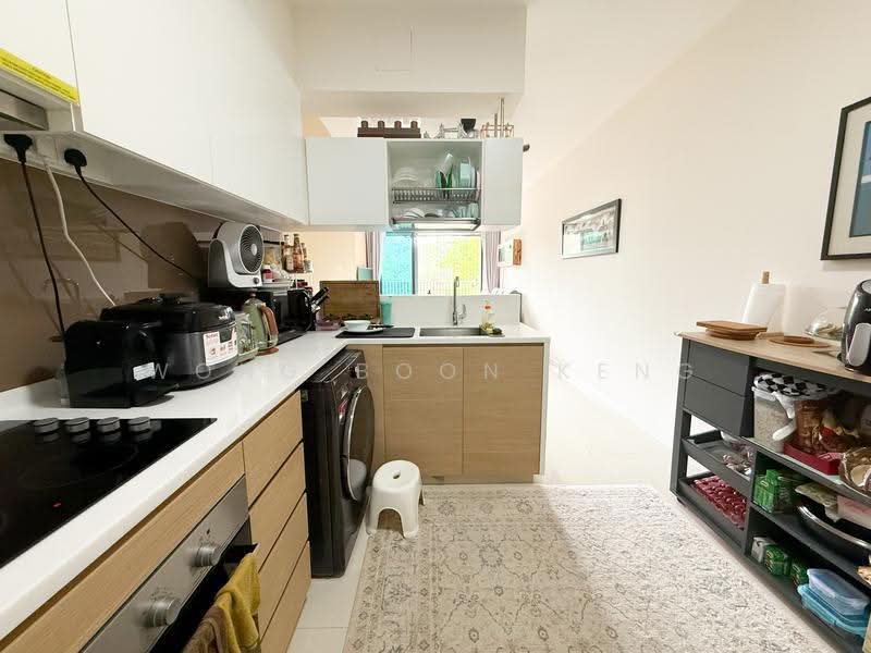 Treasure at Tampines, 49 Tampines Lane, Pasir Ris / Tampines, 3 Bedrooms, 915 sqft, Condominium For Rent, by Wong Boon Keng, 500265270 - Kitchen - PropertyGuru.com.sg
