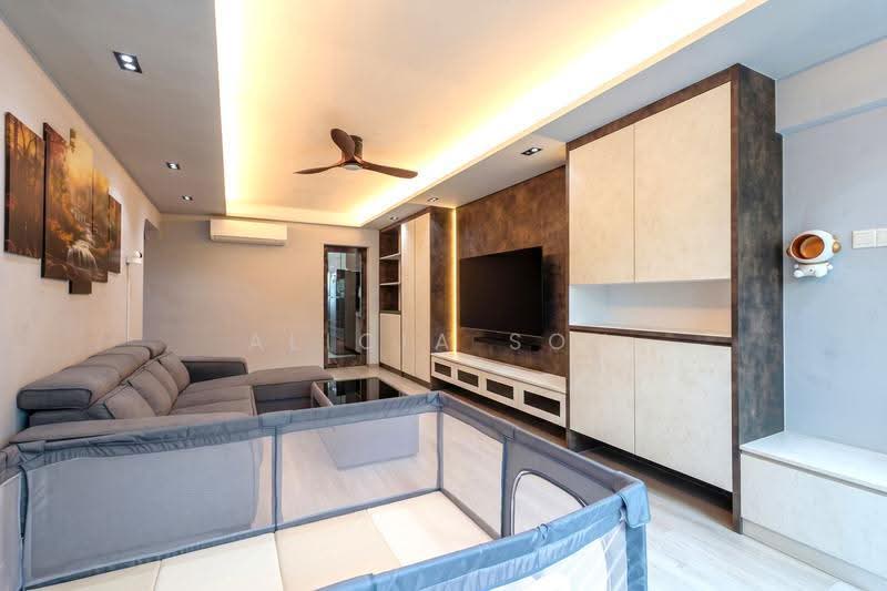 250 Bukit Batok East Avenue 5, 250 Bukit Batok East Avenue 5, Dairy Farm / Bukit Panjang / Choa Chu Kang, 3 Bedrooms, 1,109 sqft, HDB Flat For Sale, by Alicia Soh, 500265274 - Living Room - PropertyGuru.com.sg