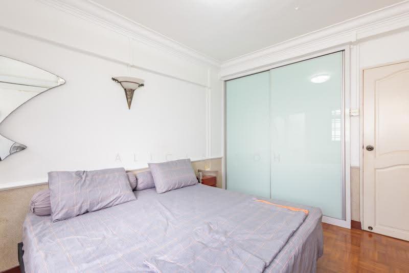 407 Pandan Gardens, 407 Pandan Gardens, Boon Lay / Jurong / Tuas, 3 Bedrooms, 1,119 sqft, HDB Flat For Sale, by Alicia Soh, 500265278 - Bedroom - PropertyGuru.com.sg