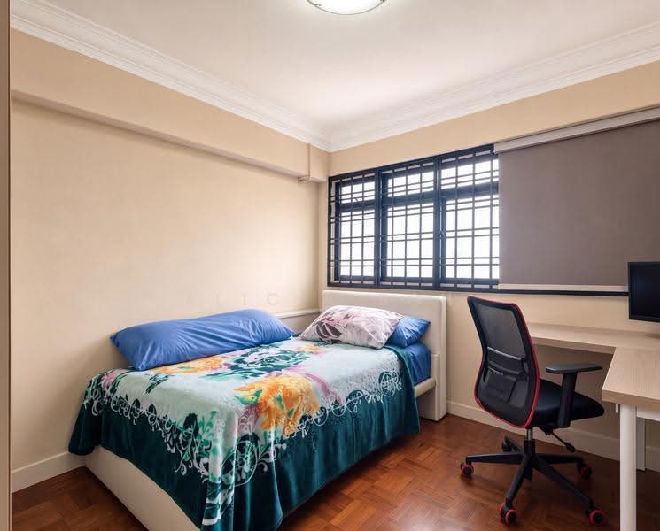 407 Pandan Gardens, 407 Pandan Gardens, Boon Lay / Jurong / Tuas, 3 Bedrooms, 1,119 sqft, HDB Flat For Sale, by Alicia Soh, 500265278 - Bedroom - PropertyGuru.com.sg