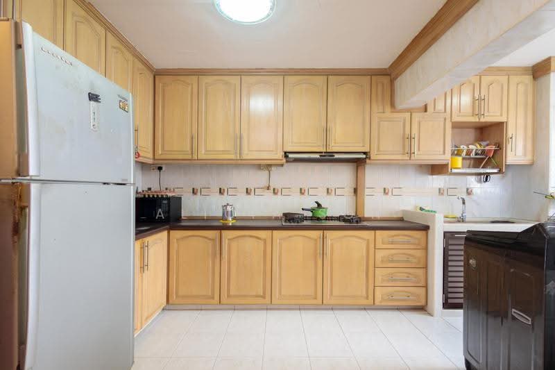 407 Pandan Gardens, 407 Pandan Gardens, Boon Lay / Jurong / Tuas, 3 Bedrooms, 1,119 sqft, HDB Flat For Sale, by Alicia Soh, 500265278 - Kitchen - PropertyGuru.com.sg