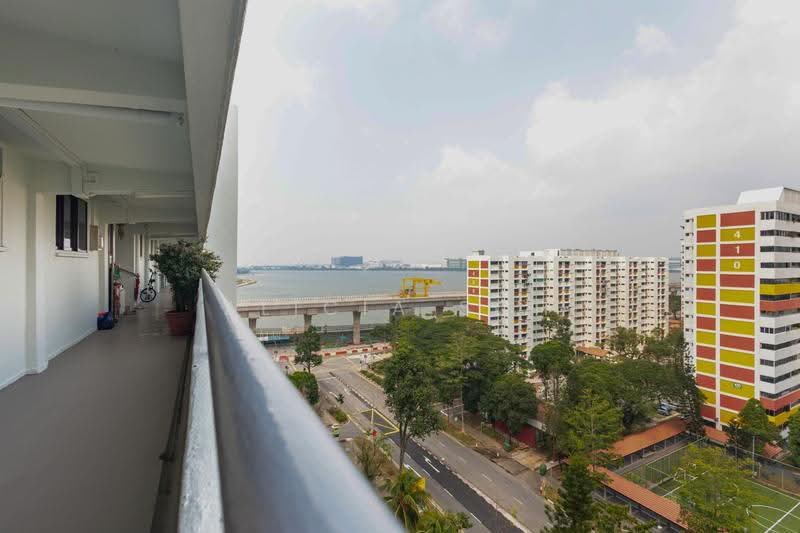 407 Pandan Gardens, 407 Pandan Gardens, Boon Lay / Jurong / Tuas, 3 Bedrooms, 1,119 sqft, HDB Flat For Sale, by Alicia Soh, 500265278 - Balcony - PropertyGuru.com.sg