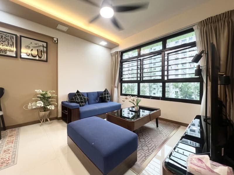 799B Woodlands Drive 60, 799B Woodlands Drive 60, Admiralty / Woodlands, 3 Bedrooms, 1,001 sqft, HDB Flat For Sale, by Ng Jun Wei, 500265280 - Living Room - PropertyGuru.com.sg