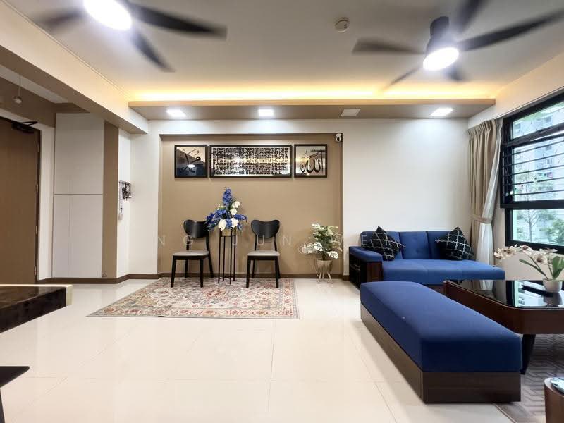799B Woodlands Drive 60, 799B Woodlands Drive 60, Admiralty / Woodlands, 3 Bedrooms, 1,001 sqft, HDB Flat For Sale, by Ng Jun Wei, 500265280 - Living Room - PropertyGuru.com.sg