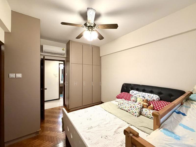 Castle Green, 481 Yio Chu Kang Road, Mandai / Upper Thomson, 2 Bedrooms, 947 sqft, Condominium For Sale, by Michelle Lee, 500265281 - Bedroom - PropertyGuru.com.sg
