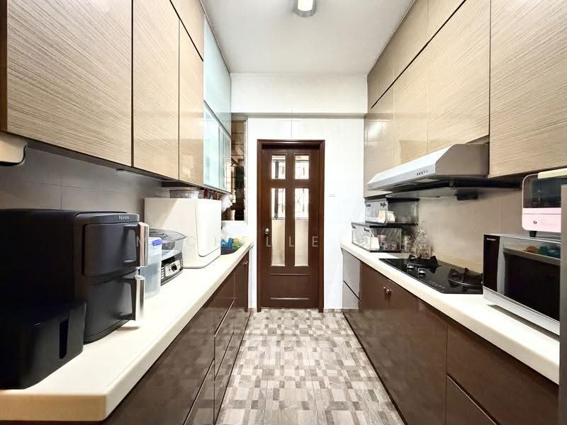 Castle Green, 481 Yio Chu Kang Road, Mandai / Upper Thomson, 2 Bedrooms, 947 sqft, Condominium For Sale, by Michelle Lee, 500265281 - Kitchen - PropertyGuru.com.sg