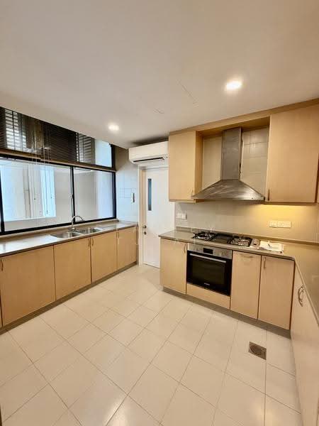 The Colonnade, 82 Grange Road, Tanglin / Holland / Bukit Timah, 3 Bedrooms, 3,617 sqft, Condominium For Rent, by Stanley Tjhai, 500265289 - Kitchen - PropertyGuru.com.sg