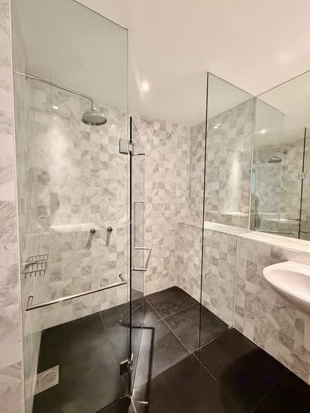 The Colonnade, 82 Grange Road, Tanglin / Holland / Bukit Timah, 3 Bedrooms, 3,617 sqft, Condominium For Rent, by Stanley Tjhai, 500265289 - Bathroom - PropertyGuru.com.sg
