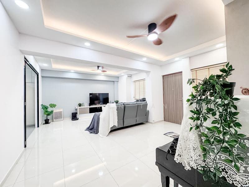 42 Circuit Road, 42 Circuit Road, Macpherson / Potong Pasir, 3 Bedrooms, 1,141 sqft, HDB Flat For Sale, by Karen Tan, 500265296 - Living Room - PropertyGuru.com.sg