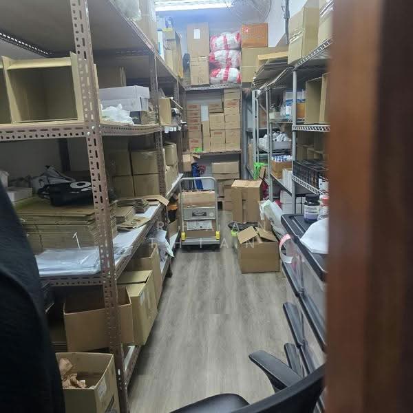 Ubiplex 1, 3023 3023, Eunos / Geylang / Paya Lebar, 151 sqft, Light Industrial (B1) For Rent, by Irfaan Thian, 500265299 - CommercialGuru.com.sg