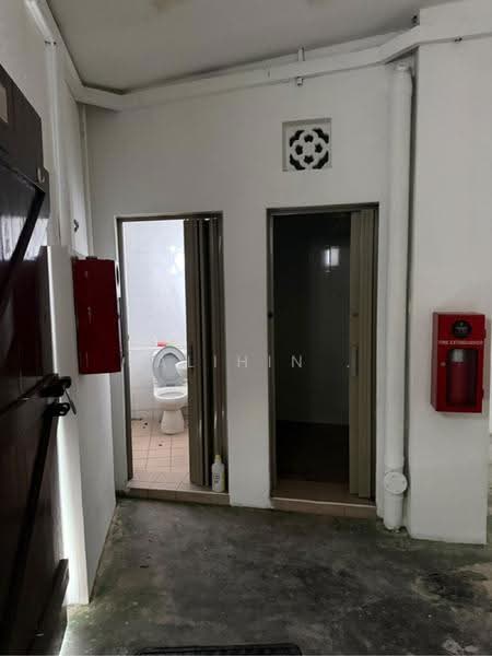 Kampong Glam Shop House, 660, Beach Road / Bugis / Rochor, 2,200 sqft, Shop / Shophouse For Rent, by Salihin ., 500265306 - CommercialGuru.com.sg
