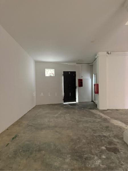 Kampong Glam Shop House, 660, Beach Road / Bugis / Rochor, 2,200 sqft, Shop / Shophouse For Rent, by Salihin ., 500265306 - CommercialGuru.com.sg