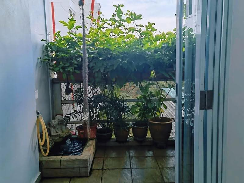 279 Toh Guan Road, 279 Toh Guan Road, Boon Lay / Jurong / Tuas, 3 Bedrooms, 1,302 sqft, HDB Flat For Sale, by James Li, 500265314 - Balcony - PropertyGuru.com.sg