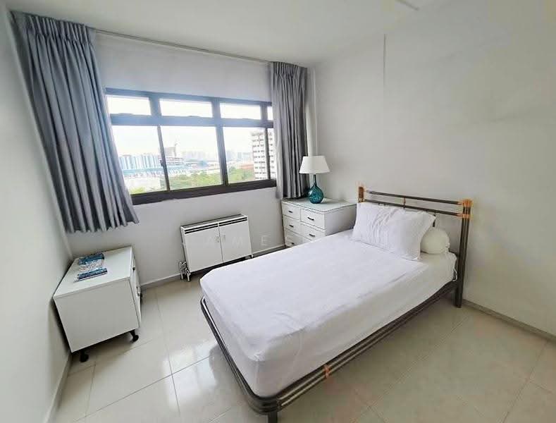 279 Toh Guan Road, 279 Toh Guan Road, Boon Lay / Jurong / Tuas, 3 Bedrooms, 1,302 sqft, HDB Flat For Sale, by James Li, 500265314 - Bedroom - PropertyGuru.com.sg