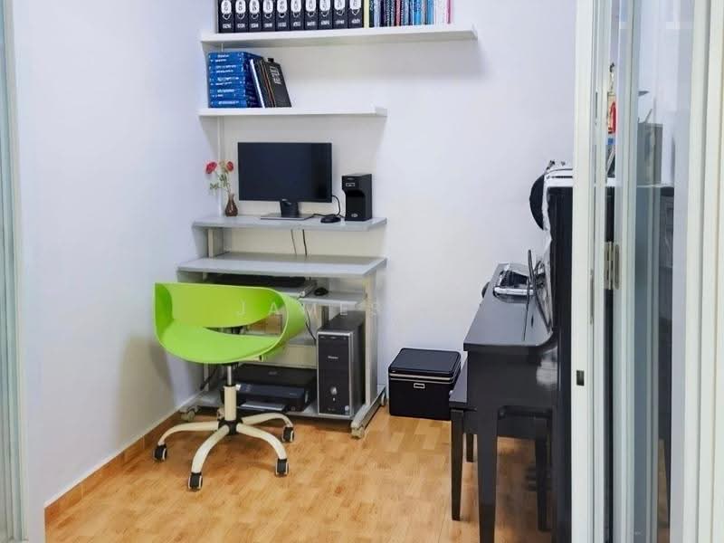 279 Toh Guan Road, 279 Toh Guan Road, Boon Lay / Jurong / Tuas, 3 Bedrooms, 1,302 sqft, HDB Flat For Sale, by James Li, 500265314 - Study - PropertyGuru.com.sg
