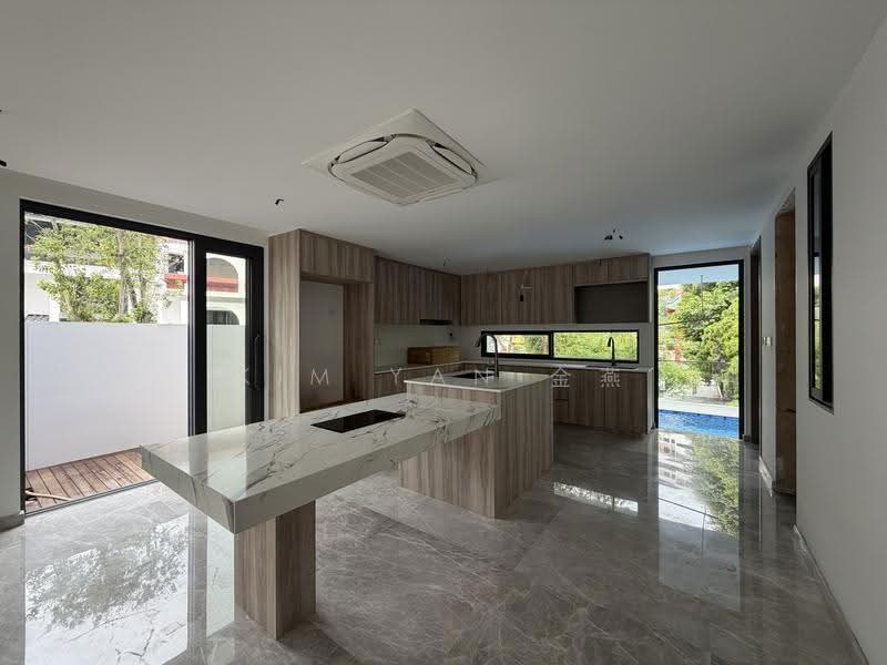 Brand New with Lift and Pool, huge for multi-generatioins, Near to Kovan MRT - call 8130 3636 to view!, Hougang / Punggol / Sengkang, 7 Bedrooms, 9,000 sqft, Corner Terrace For Sale, by Kim Yan 金燕, 500265321 - Kitchen - PropertyGuru.com.sg