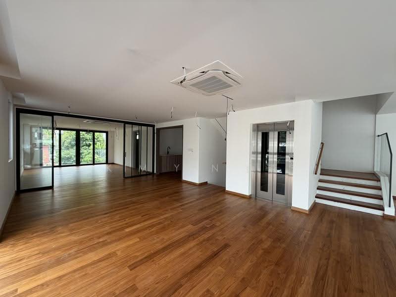 Brand New with Lift and Pool, huge for multi-generatioins, Near to Kovan MRT - call 8130 3636 to view!, Hougang / Punggol / Sengkang, 7 Bedrooms, 9,000 sqft, Corner Terrace For Sale, by Kim Yan 金燕, 500265321 - Interior - PropertyGuru.com.sg