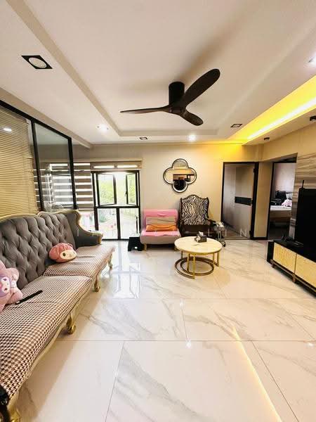 179 Lompang Road, 179 Lompang Road, Dairy Farm / Bukit Panjang / Choa Chu Kang, 4 Bedrooms, 1,184 sqft, HDB Flat For Sale, by JIANWEN LIN, 500265323 - Living Room - PropertyGuru.com.sg