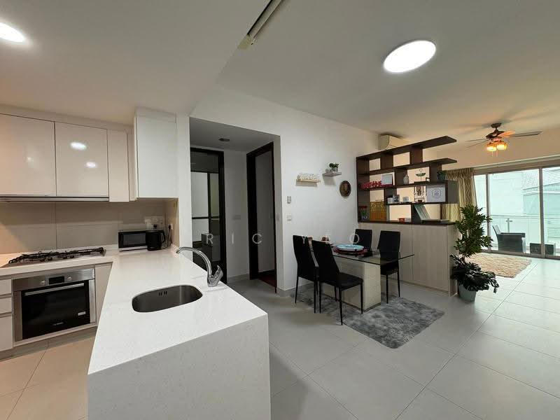 The Rochester Residences, 33 Rochester Drive, Buona Vista / West Coast / Clementi New Town, 1 Bedroom, 872 sqft, Apartment For Sale, by Eric Yeo, 500265345 - Kitchen - PropertyGuru.com.sg