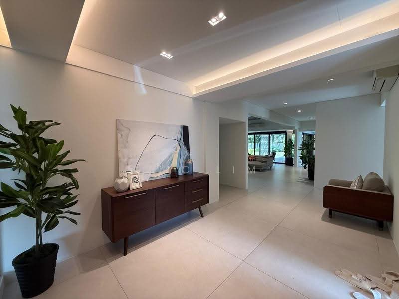 Chatsworth Park, Chatsworth Park, Tanglin / Holland / Bukit Timah, 6 Bedrooms, 12,151 sqft, Good Class Bungalow For Rent, by Aric Lim, 500265353 - Entrance - PropertyGuru.com.sg