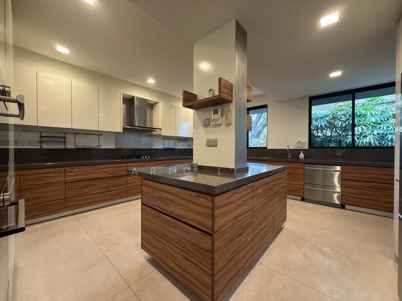Chatsworth Park, Chatsworth Park, Tanglin / Holland / Bukit Timah, 6 Bedrooms, 12,151 sqft, Good Class Bungalow For Rent, by Aric Lim, 500265353 - Kitchen - PropertyGuru.com.sg
