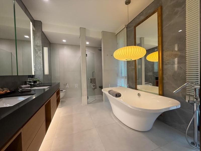 Chatsworth Park, Chatsworth Park, Tanglin / Holland / Bukit Timah, 6 Bedrooms, 12,151 sqft, Good Class Bungalow For Rent, by Aric Lim, 500265353 - Bathroom - PropertyGuru.com.sg