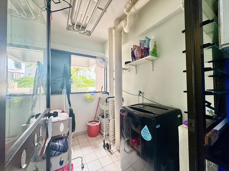 298B Compassvale Street, 298B Compassvale Street, Hougang / Punggol / Sengkang, 3 Bedrooms, 1,012 sqft, HDB Flat For Sale, by Farah Zack, 500265357 - PropertyGuru.com.sg