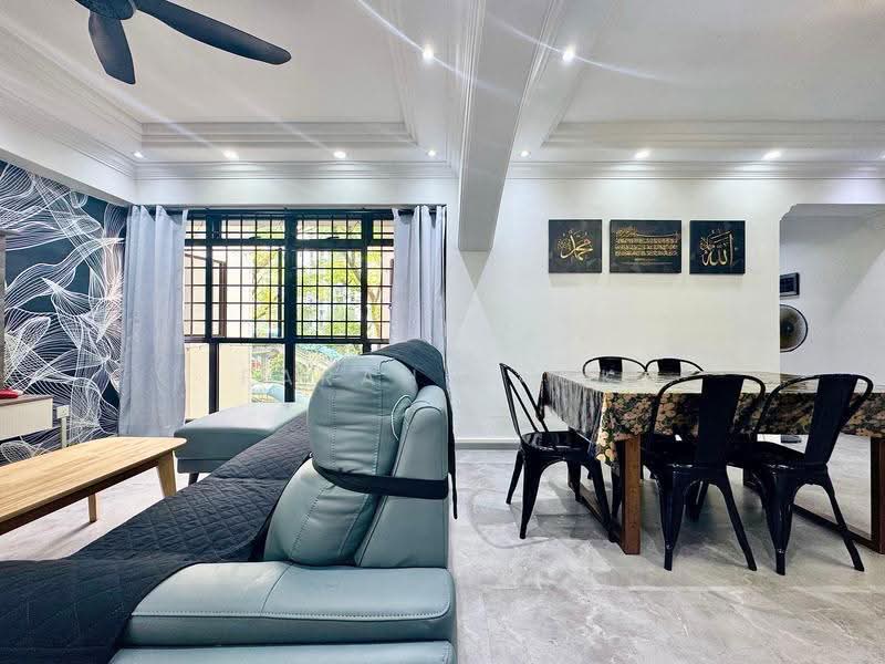 298B Compassvale Street, 298B Compassvale Street, Hougang / Punggol / Sengkang, 3 Bedrooms, 1,012 sqft, HDB Flat For Sale, by Farah Zack, 500265357 - PropertyGuru.com.sg