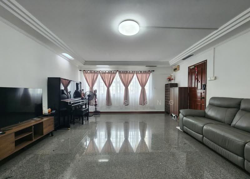 211 Bukit Batok Street 21, 211 Bukit Batok Street 21, Dairy Farm / Bukit Panjang / Choa Chu Kang, 3 Bedrooms, 1,119 sqft, HDB Flat For Sale, by Dennis Ong, 500265385 - Living Room - PropertyGuru.com.sg