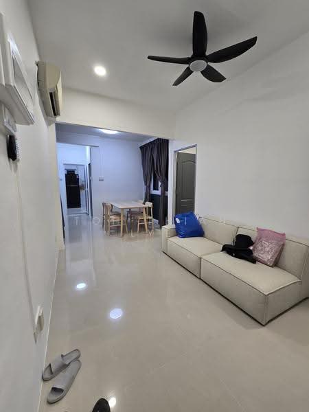 Eng Aun Mansion, 304 - 304C Thomson Road, Newton / Novena, Room Rental, 150 sqft, Apartment For Rent, by Toh Thian Lye, 500265392 - Living Room - PropertyGuru.com.sg