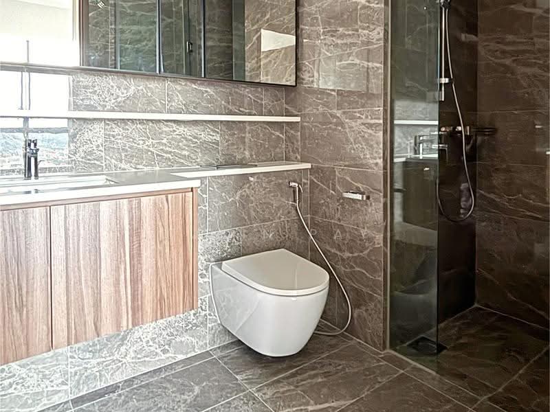 Lentor Modern, Lentor Central, Mandai / Upper Thomson, 2 Bedrooms, 732 sqft, Condominium For Sale, by Carin Pay, 500265408 - Master Bathroom - PropertyGuru.com.sg