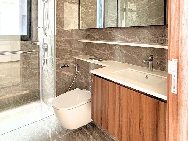 Lentor Modern, Lentor Central, Mandai / Upper Thomson, 2 Bedrooms, 732 sqft, Condominium For Sale, by Carin Pay, 500265408 - Common Bathroom - PropertyGuru.com.sg