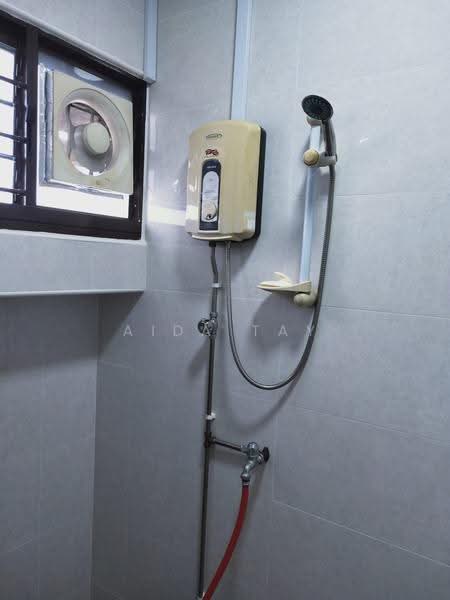 261 Boon Lay Drive, 261 Boon Lay Drive, Boon Lay / Jurong / Tuas, Room Rental, 150 sqft, HDB Flat For Rent, by Aida Tay, 500265439 - Bathroom - PropertyGuru.com.sg