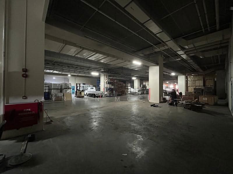 Tuas Ground Floor Ramp Up Factory Unit, Boon Lay / Jurong / Tuas, 1,950 sqft, Factory / Workshop (B2) For Sale, by Ayrton McCully, 500265441 - Interior - CommercialGuru.com.sg